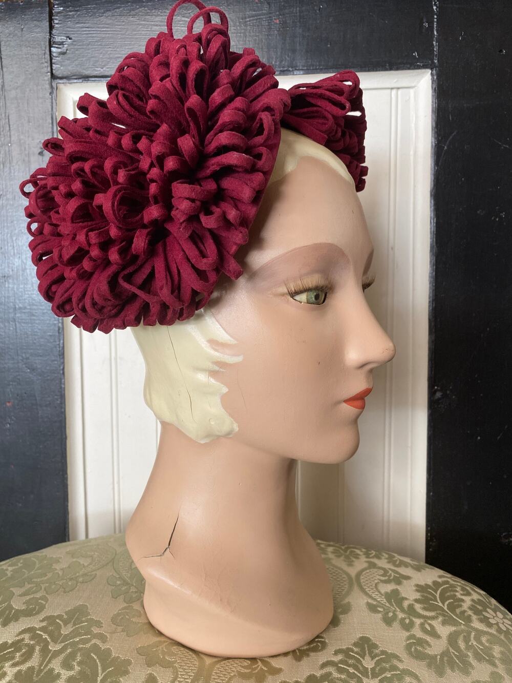 vintage 1940s burgundy wool hat, looped 40s calot, tilt percher, avant garde vlv